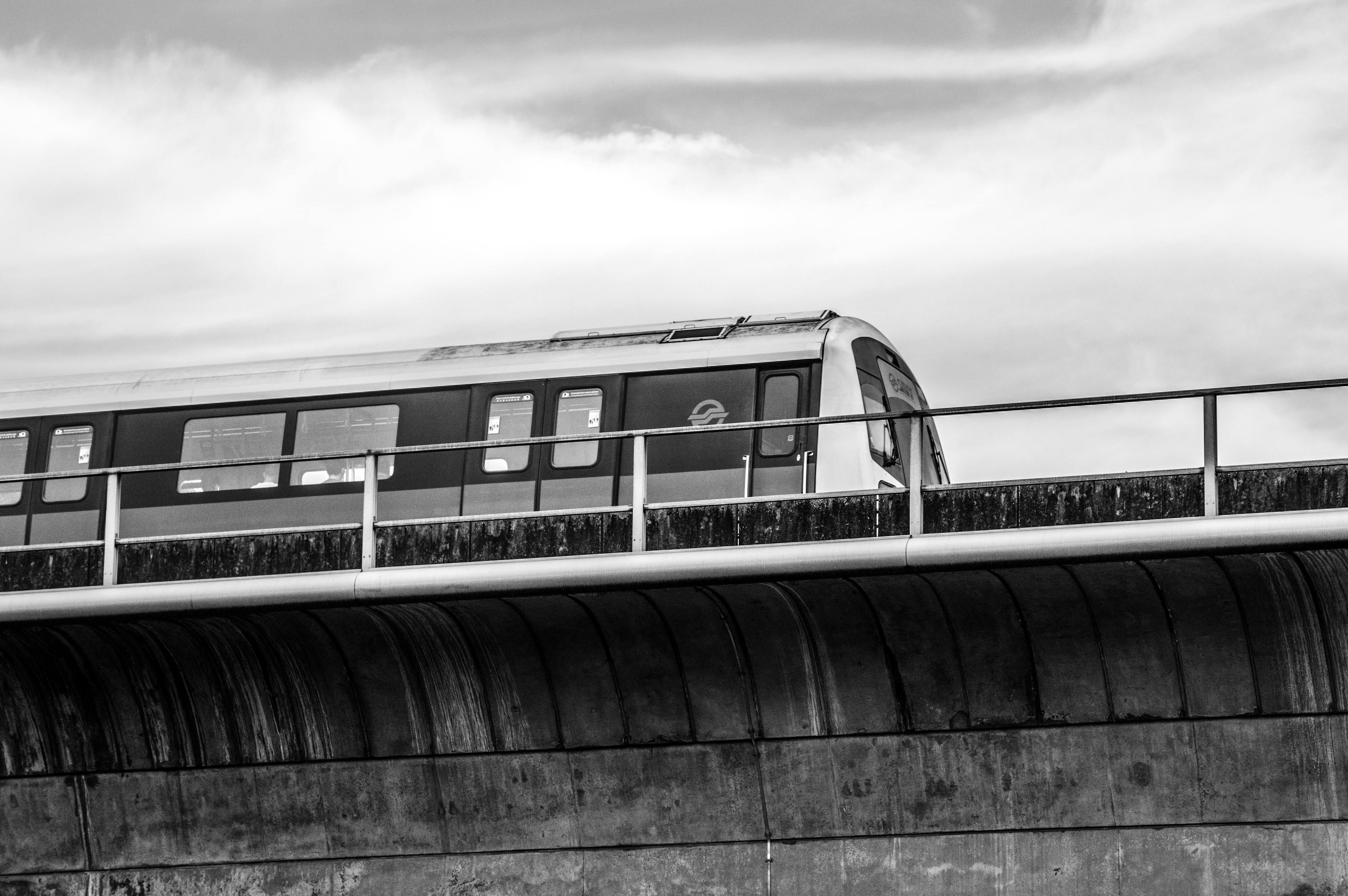 新吉城際鐵路進展順利，未來交通更便捷，最新消息匯總