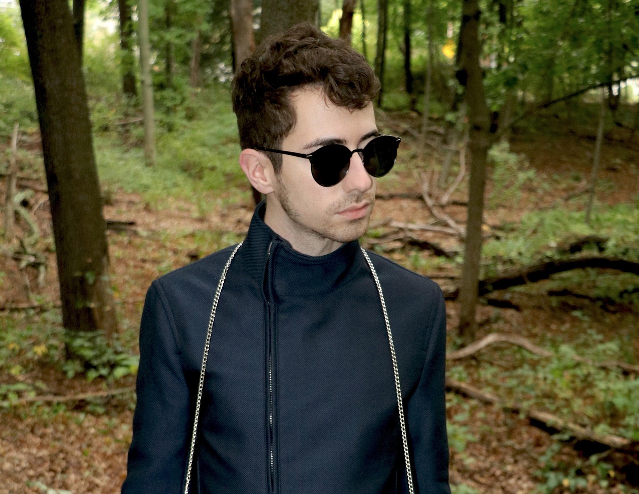 微信最新時(shí)尚潮流男士頭像圖片，展現(xiàn)個(gè)性風(fēng)格與魅力風(fēng)采