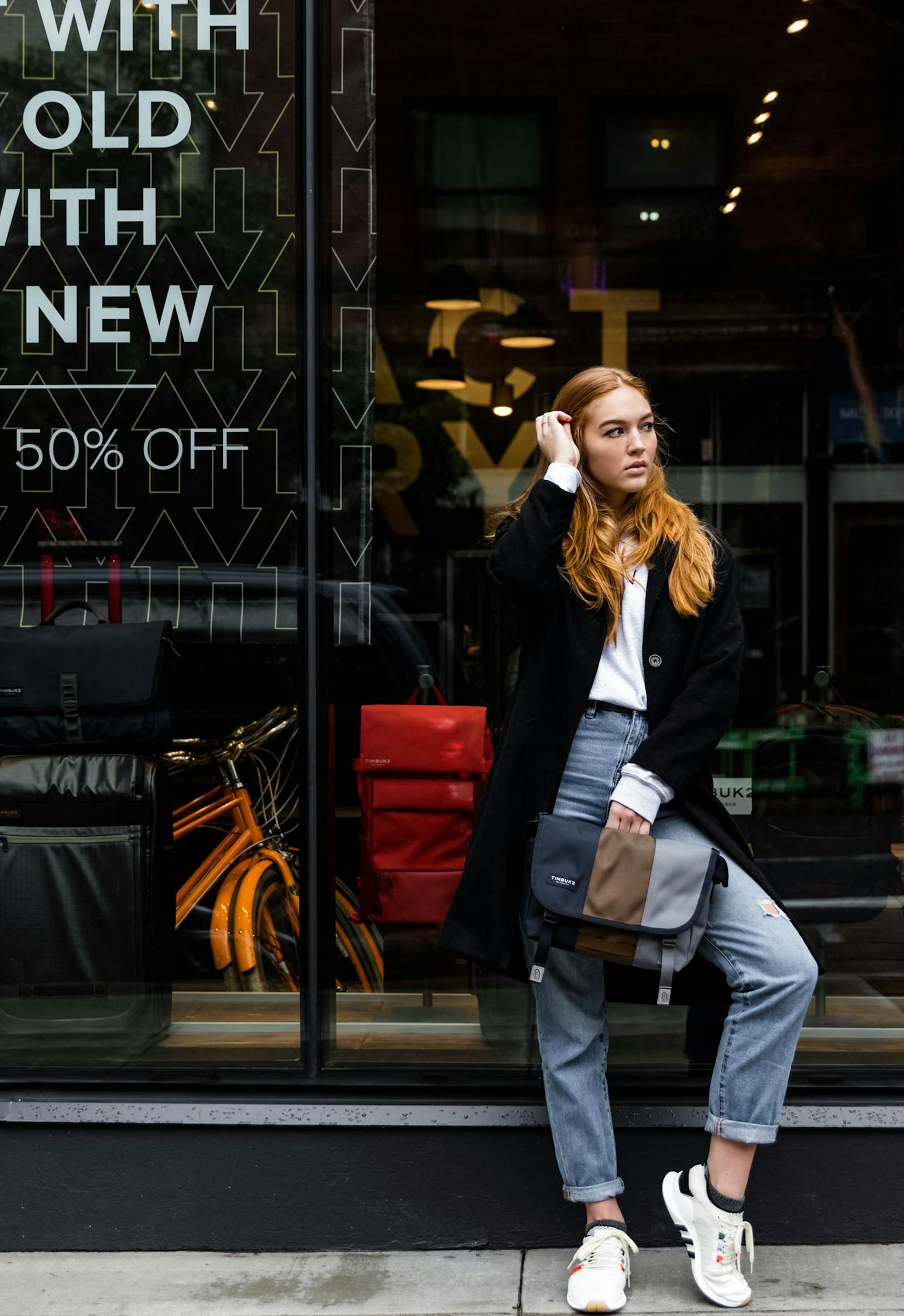 女裝七分褲最新時尚潮流演繹，款型精選與細(xì)致演繹