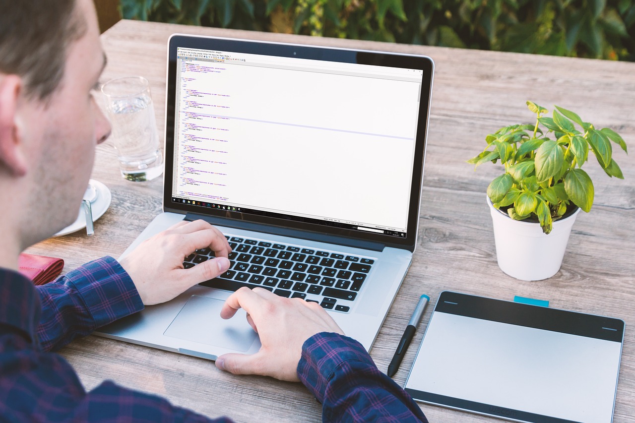 榮耀V8進(jìn)灰問題最新進(jìn)展更新