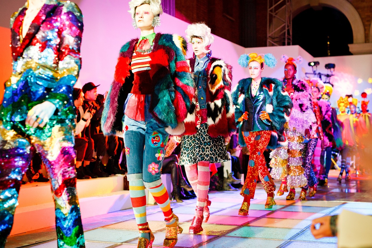 傳統(tǒng)與現(xiàn)代融合之美，最新式僧鞋亮相時(shí)尚舞臺